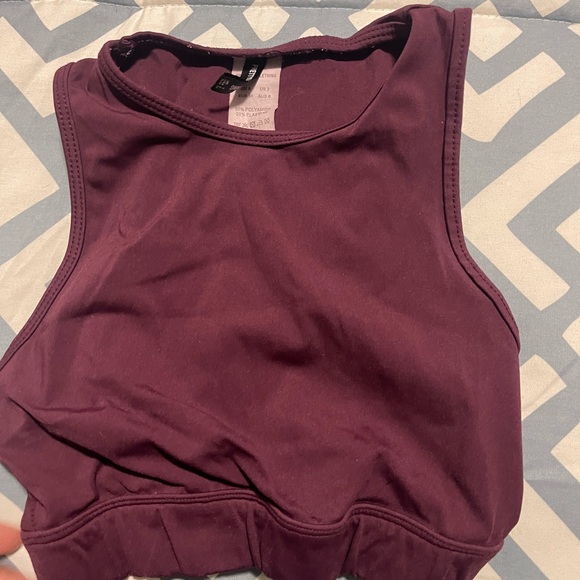 PrettyLittleThing Woman’s Black Shorts and top - Picture 5 of 7